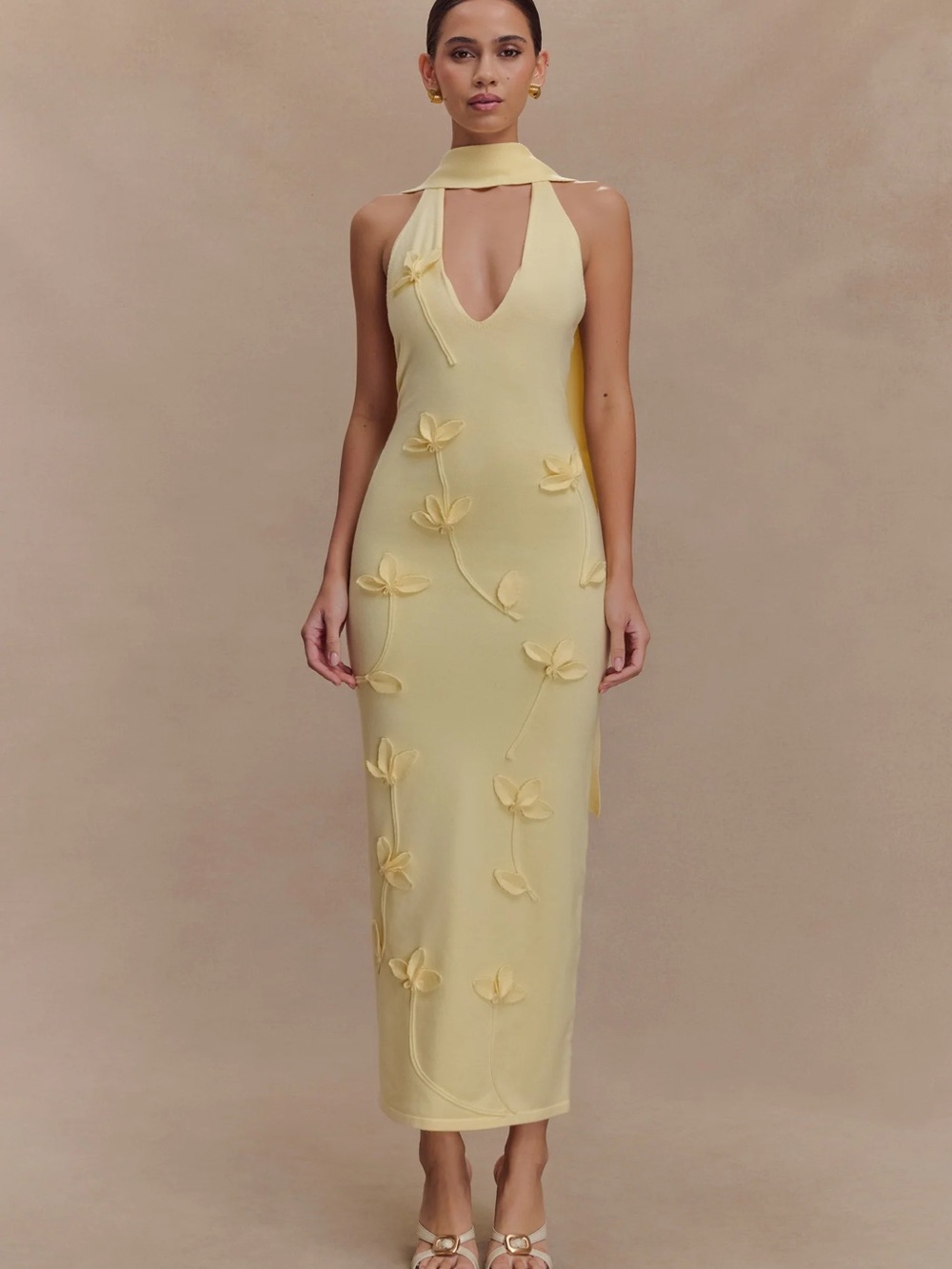 Elegant Yellow Floral-Detail Halter Maxi Dress - Picture 3 of 9